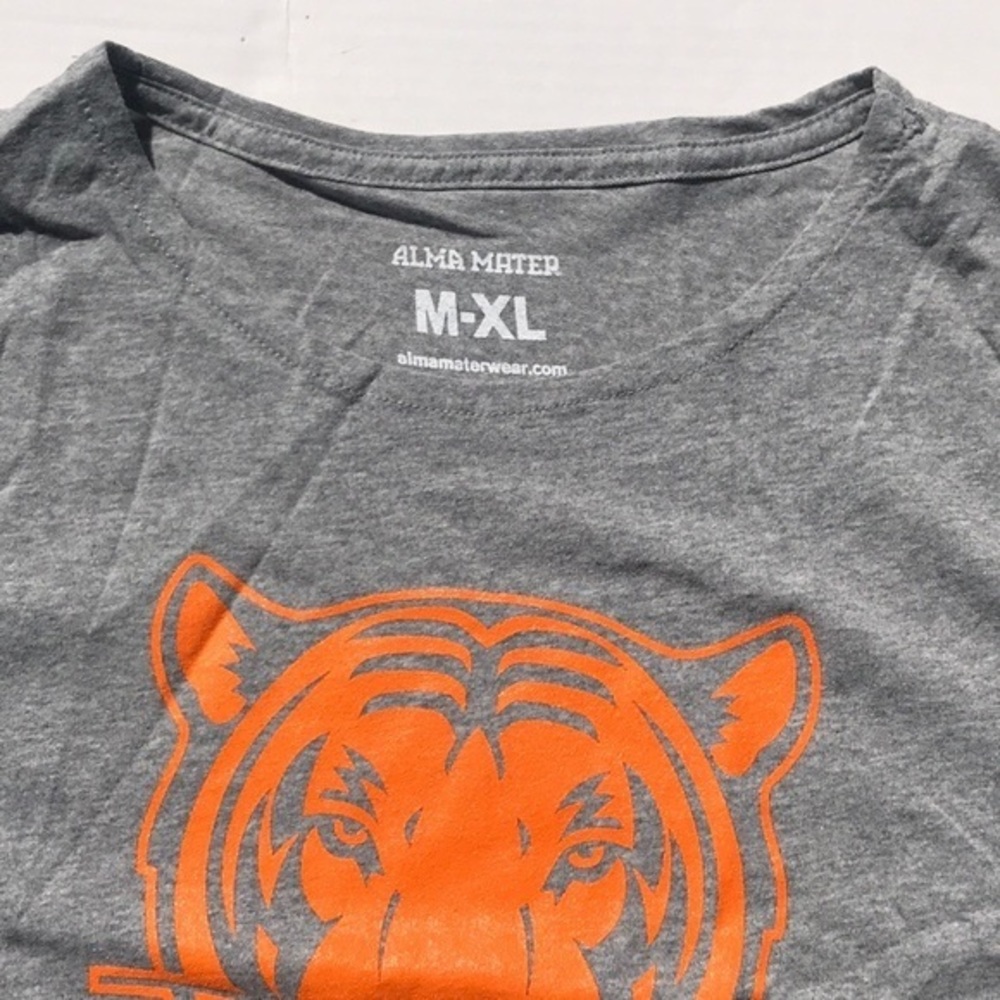 3/$25🍾🍾Alma Mater Princeton Tigers Gray Short Sleeve Top - Picture 4 of 8